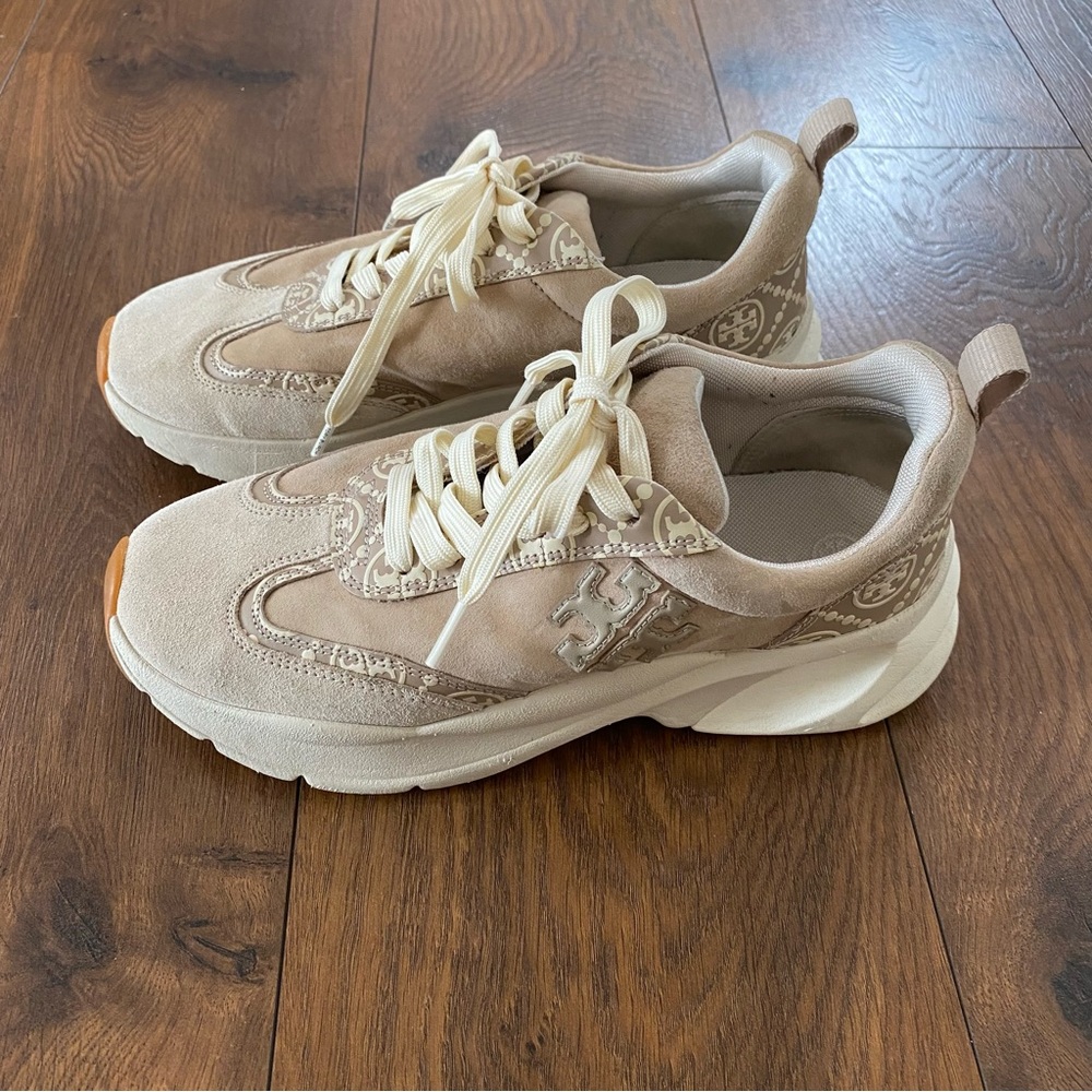 Tory Burch T Monogram Good Luck Trainer Sneakers Beige 8.5 - Picture 3 of 11